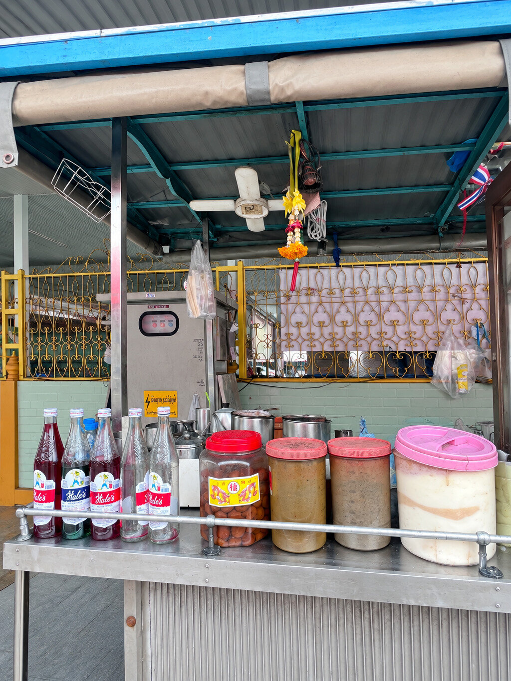 กาแฟโบราณหน้าวัดเพชร by ตากะยาย ภาพที่ 4